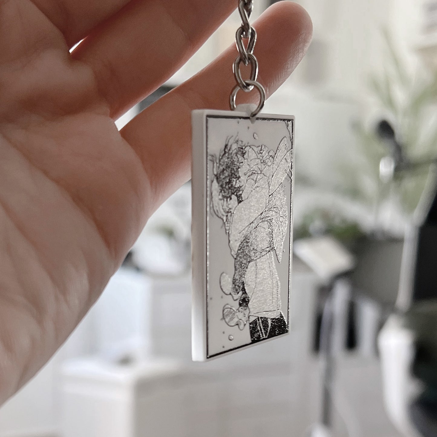 [Acrylic Keychain] "It's over" hug