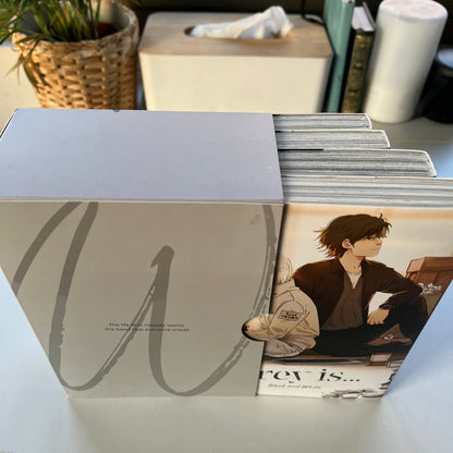 [Book] Grey is... Box Set 1: Volumes 1-4